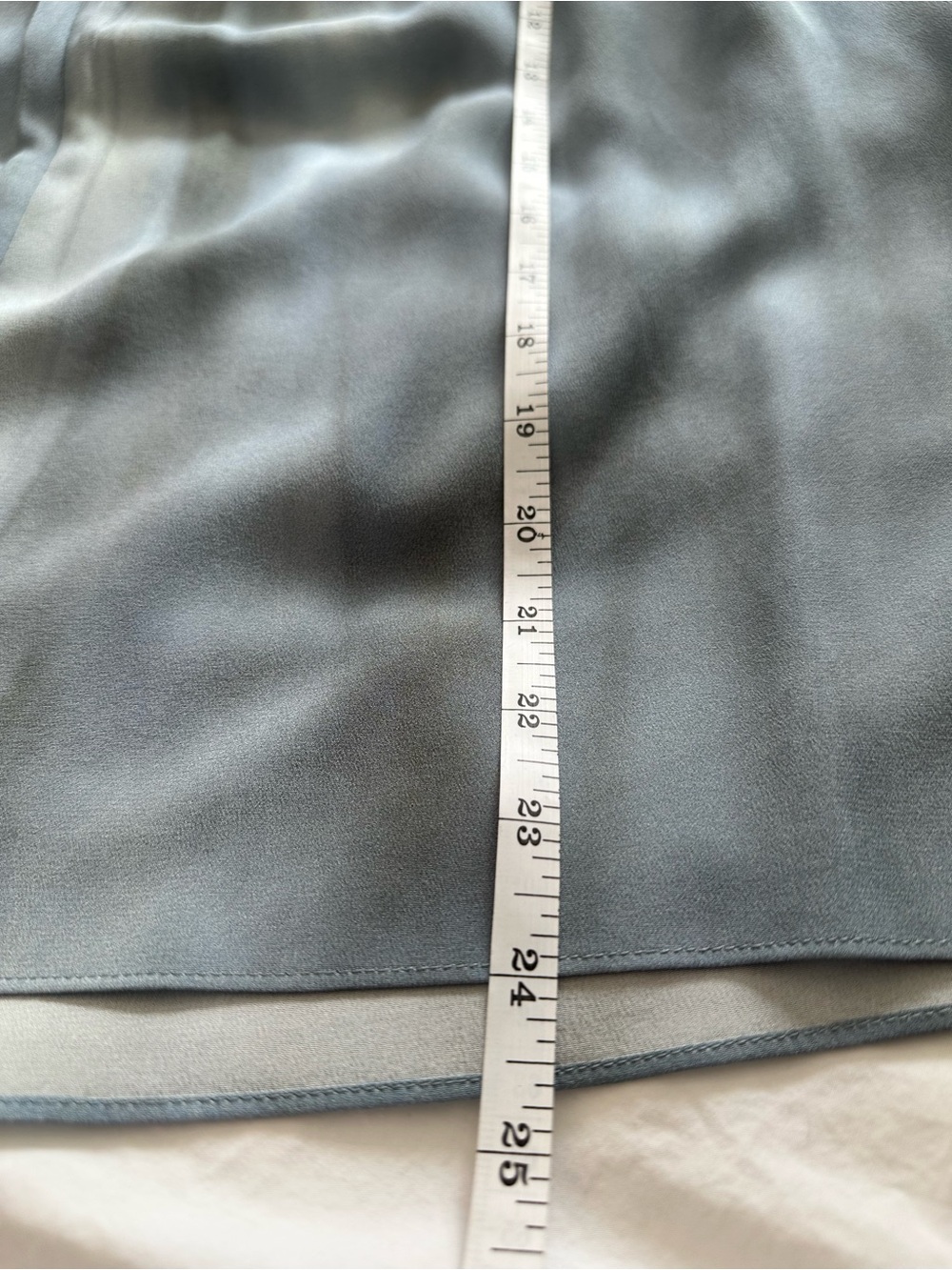 Vince sky blue pleated 100% silk blouse NWT, size large - Picture 12 of 14